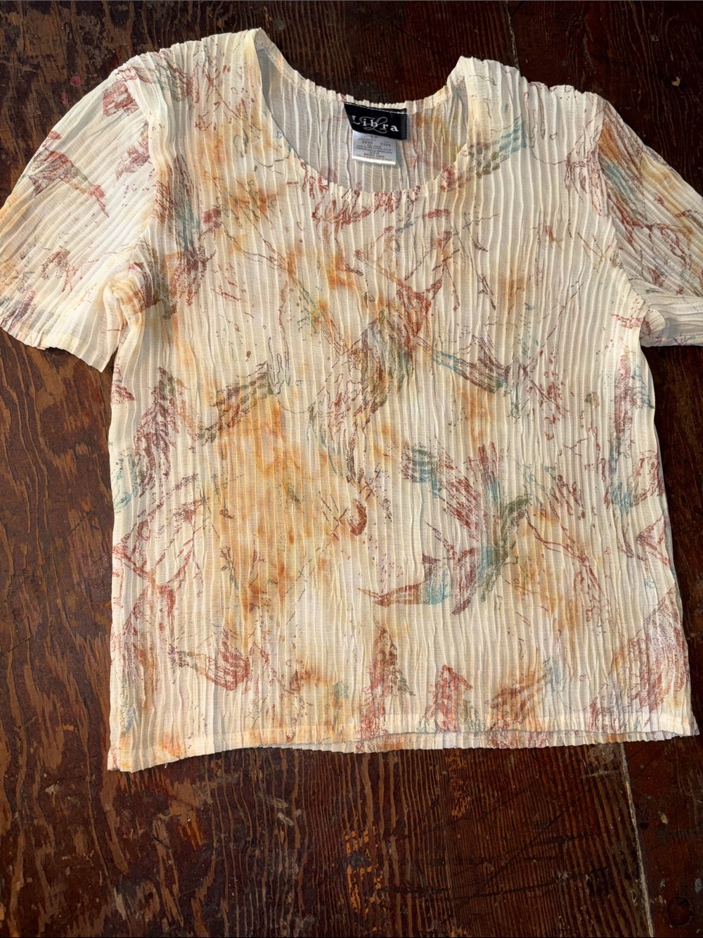 Libra Yellow Cream Short-Sleeve Pleated Blouse with Pastel Watercolor Print Art